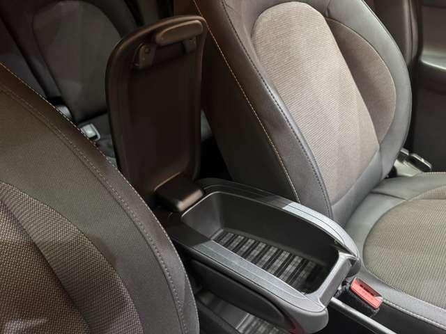 ＭＩＮＩ クーパーＤ　クロスオーバー　ＡＣＣ　純正ナビ　バックカメラ　リアＰＤＣ　衝突軽減Ｂ　Ｂｌｕｅｔｏｏｔｈ　ＬＥＤヘッドライト　オートライト　ＥＴＣ　純正１７インチＡＷ　横滑り防止機能　アイドリングストップ　電動リアゲート（18枚目）