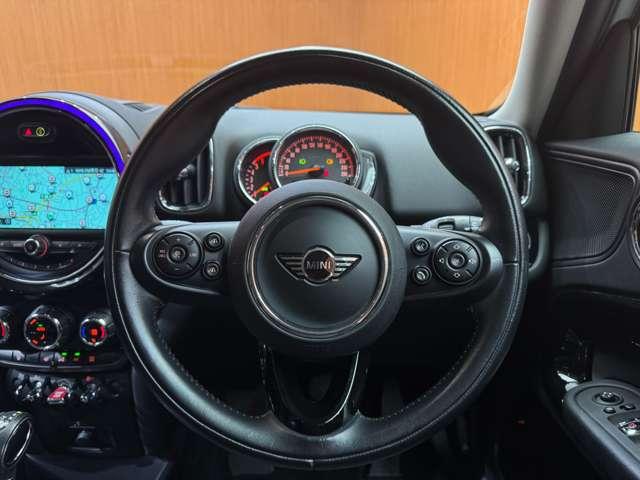 ＭＩＮＩ クーパーＤ　クロスオーバー　ＡＣＣ　純正ナビ　バックカメラ　リアＰＤＣ　衝突軽減Ｂ　Ｂｌｕｅｔｏｏｔｈ　ＬＥＤヘッドライト　オートライト　ＥＴＣ　純正１７インチＡＷ　横滑り防止機能　アイドリングストップ　電動リアゲート（19枚目）