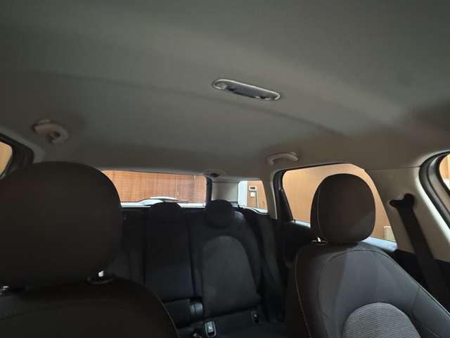 ＭＩＮＩ クーパーＤ　クロスオーバー　ＡＣＣ　純正ナビ　バックカメラ　リアＰＤＣ　衝突軽減Ｂ　Ｂｌｕｅｔｏｏｔｈ　ＬＥＤヘッドライト　オートライト　ＥＴＣ　純正１７インチＡＷ　横滑り防止機能　アイドリングストップ　電動リアゲート（33枚目）