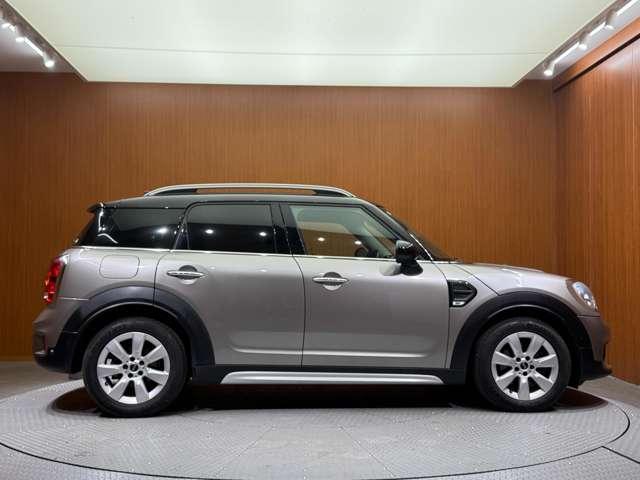 ＭＩＮＩ クーパーＤ　クロスオーバー　ＡＣＣ　純正ナビ　バックカメラ　リアＰＤＣ　衝突軽減Ｂ　Ｂｌｕｅｔｏｏｔｈ　ＬＥＤヘッドライト　オートライト　ＥＴＣ　純正１７インチＡＷ　横滑り防止機能　アイドリングストップ　電動リアゲート（52枚目）