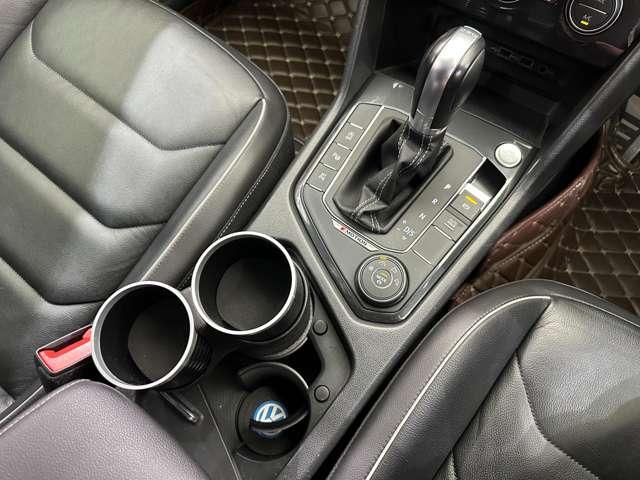 ティグアン TDI 4モーション Rライン パノラマSR 純正ナビ 360°カメラ ACC バーチャルCP 黒革 シートヒーター パワーシート LEDヘッドライト ハイビームアシスト パーキングアシスト 電動リアゲート 純正20インチAW(14枚目)