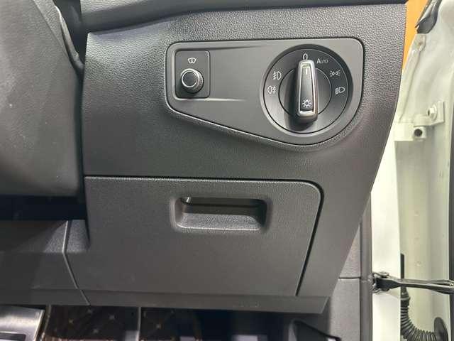 ティグアン TDI 4モーション Rライン パノラマSR 純正ナビ 360°カメラ ACC バーチャルCP 黒革 シートヒーター パワーシート LEDヘッドライト ハイビームアシスト パーキングアシスト 電動リアゲート 純正20インチAW(23枚目)