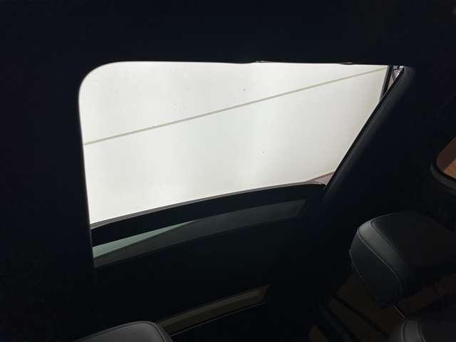 ティグアン TDI 4モーション Rライン パノラマSR 純正ナビ 360°カメラ ACC バーチャルCP 黒革 シートヒーター パワーシート LEDヘッドライト ハイビームアシスト パーキングアシスト 電動リアゲート 純正20インチAW(32枚目)