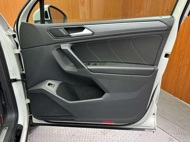 ティグアン TDI 4モーション Rライン パノラマSR 純正ナビ 360°カメラ ACC バーチャルCP 黒革 シートヒーター パワーシート LEDヘッドライト ハイビームアシスト パーキングアシスト 電動リアゲート 純正20インチAW(40枚目)
