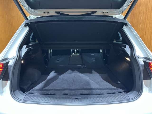 ティグアン TDI 4モーション Rライン パノラマSR 純正ナビ 360°カメラ ACC バーチャルCP 黒革 シートヒーター パワーシート LEDヘッドライト ハイビームアシスト パーキングアシスト 電動リアゲート 純正20インチAW(46枚目)