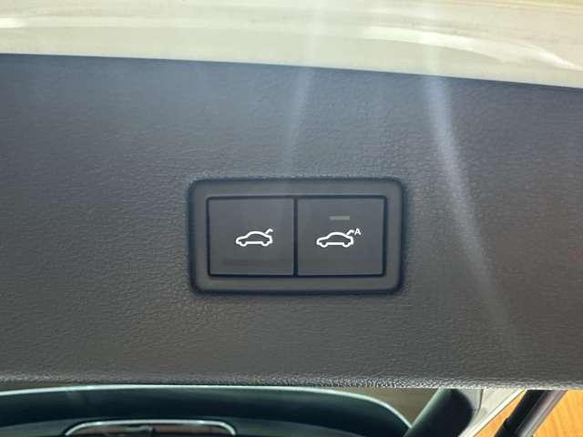 ティグアン TDI 4モーション Rライン パノラマSR 純正ナビ 360°カメラ ACC バーチャルCP 黒革 シートヒーター パワーシート LEDヘッドライト ハイビームアシスト パーキングアシスト 電動リアゲート 純正20インチAW(47枚目)