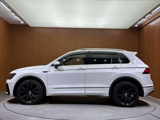 ティグアン TDI 4モーション Rライン パノラマSR 純正ナビ 360°カメラ ACC バーチャルCP 黒革 シートヒーター パワーシート LEDヘッドライト ハイビームアシスト パーキングアシスト 電動リアゲート 純正20インチAW(51枚目)