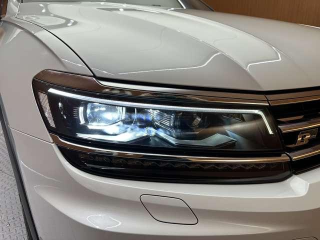 ティグアン TDI 4モーション Rライン パノラマSR 純正ナビ 360°カメラ ACC バーチャルCP 黒革 シートヒーター パワーシート LEDヘッドライト ハイビームアシスト パーキングアシスト 電動リアゲート 純正20インチAW(56枚目)