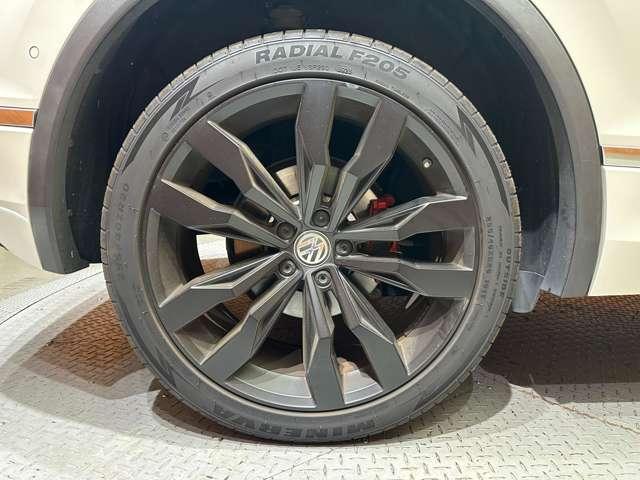 ティグアン TDI 4モーション Rライン パノラマSR 純正ナビ 360°カメラ ACC バーチャルCP 黒革 シートヒーター パワーシート LEDヘッドライト ハイビームアシスト パーキングアシスト 電動リアゲート 純正20インチAW(60枚目)