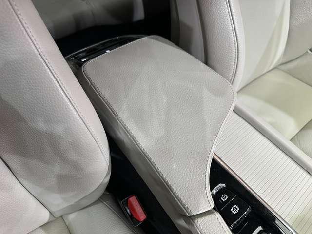 V90 D4 モメンタム ACC 白革シート 純正ナビ TV 360°Bluetooth接続 電動シート シートヒーター パークアシスト 電動リアゲート LEDヘッドライト 衝突軽減ブレーキ BLIS LKA ETC 禁煙車(15枚目)