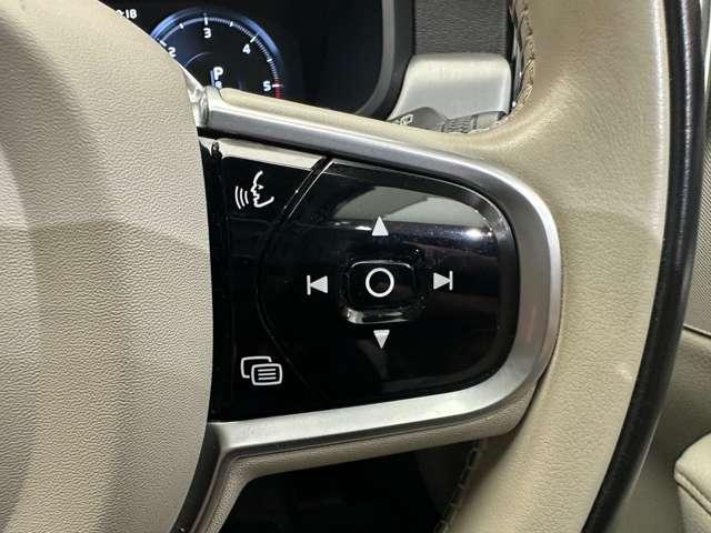 V90 D4 モメンタム ACC 白革シート 純正ナビ TV 360°Bluetooth接続 電動シート シートヒーター パークアシスト 電動リアゲート LEDヘッドライト 衝突軽減ブレーキ BLIS LKA ETC 禁煙車(20枚目)