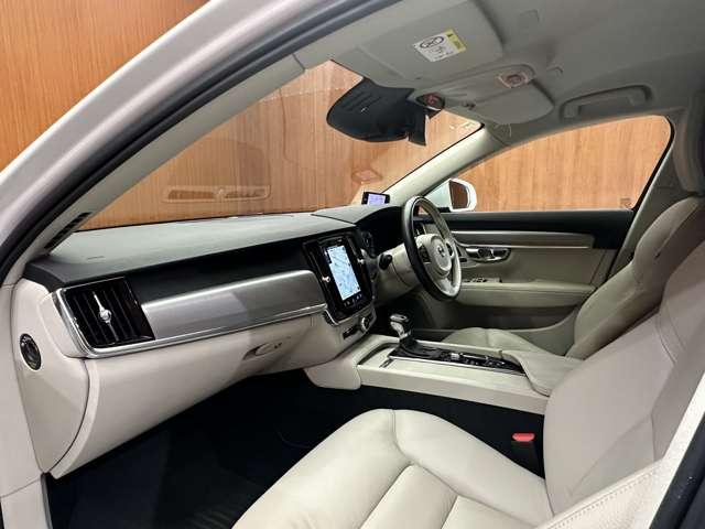 V90 D4 モメンタム ACC 白革シート 純正ナビ TV 360°Bluetooth接続 電動シート シートヒーター パークアシスト 電動リアゲート LEDヘッドライト 衝突軽減ブレーキ BLIS LKA ETC 禁煙車(35枚目)