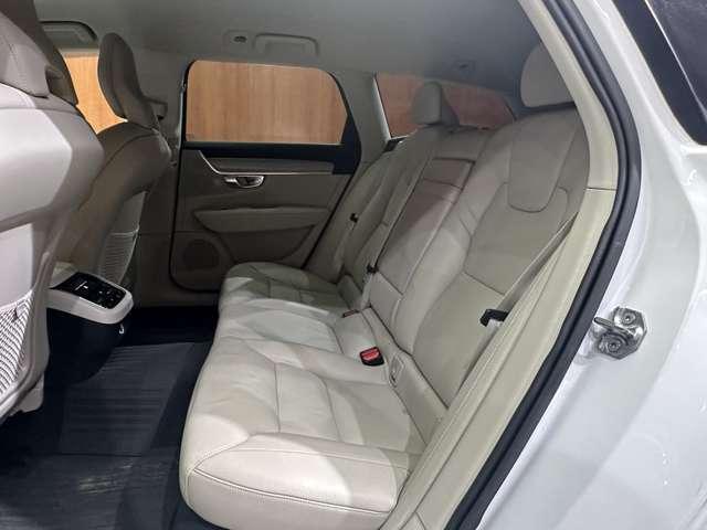 V90 D4 モメンタム ACC 白革シート 純正ナビ TV 360°Bluetooth接続 電動シート シートヒーター パークアシスト 電動リアゲート LEDヘッドライト 衝突軽減ブレーキ BLIS LKA ETC 禁煙車(38枚目)