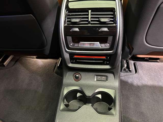 X7 xDrive 35d Mスポーツ サンルーフ 2列目コンフォートシート リアエンターテイメント harmankardon OP22インチAW 茶革シート シートヒーター ベンチレーション 電動リアゲート パーキングアシストプラス(44枚目)