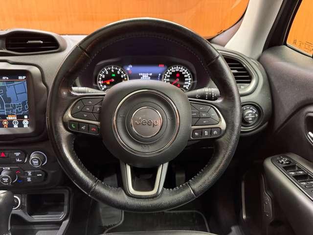 ジープ・レネゲード リミテッド パノラマSR 黒革シート ACC ナビ TV Bカメラ CarPlay Bluetooth接続 電動シート シートヒーター ステアリングH LEDヘッドライト 衝突軽減ブレーキ BSM LKA ETC(18枚目)