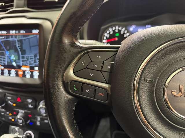 ジープ・レネゲード リミテッド パノラマSR 黒革シート ACC ナビ TV Bカメラ CarPlay Bluetooth接続 電動シート シートヒーター ステアリングH LEDヘッドライト 衝突軽減ブレーキ BSM LKA ETC(21枚目)