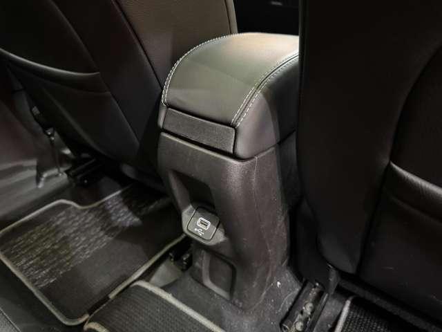 ジープ・レネゲード リミテッド パノラマSR 黒革シート ACC ナビ TV Bカメラ CarPlay Bluetooth接続 電動シート シートヒーター ステアリングH LEDヘッドライト 衝突軽減ブレーキ BSM LKA ETC(37枚目)