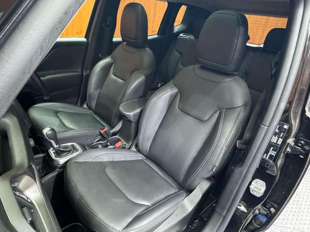 ジープ・レネゲード リミテッド パノラマSR 黒革シート ACC ナビ TV Bカメラ CarPlay Bluetooth接続 電動シート シートヒーター ステアリングH LEDヘッドライト 衝突軽減ブレーキ BSM LKA ETC(39枚目)