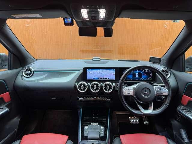 ＧＬＡクラス ＧＬＡ２００ｄ　４マチック　ＡＭＧライン　パノラマＳＲ　ＡＭＧレザーＥＸＣ　アドバンスドＰＫＧ　１オーナー　ＨＵＤ　純正ナビ　３６０°カメラ　ＡＣＣ　ＢＳＭ　シートヒーター　パワーシート　ＬＥＤヘッドライト　ハイビームアシスト　電動リアゲート（4枚目）