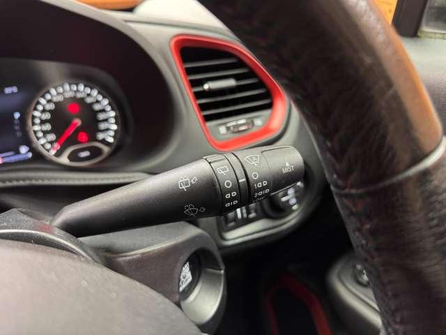 ジープ・レネゲード トレイルホーク　オープンエアルーフ　クルーズコントロール　ディスプレイオーディオ　Ｂｌｕｅｔｏｏｔｈ接続　バックカメラ　パーキングアシスト　車線逸脱防止　プッシュスタート　ＨＩＤヘッドライト　純正ＡＷ　ＥＴＣ（23枚目）