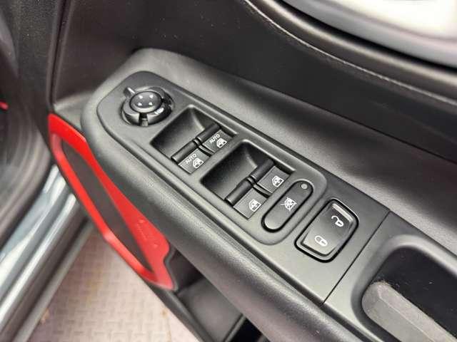 ジープ・レネゲード トレイルホーク　オープンエアルーフ　クルーズコントロール　ディスプレイオーディオ　Ｂｌｕｅｔｏｏｔｈ接続　バックカメラ　パーキングアシスト　車線逸脱防止　プッシュスタート　ＨＩＤヘッドライト　純正ＡＷ　ＥＴＣ（28枚目）