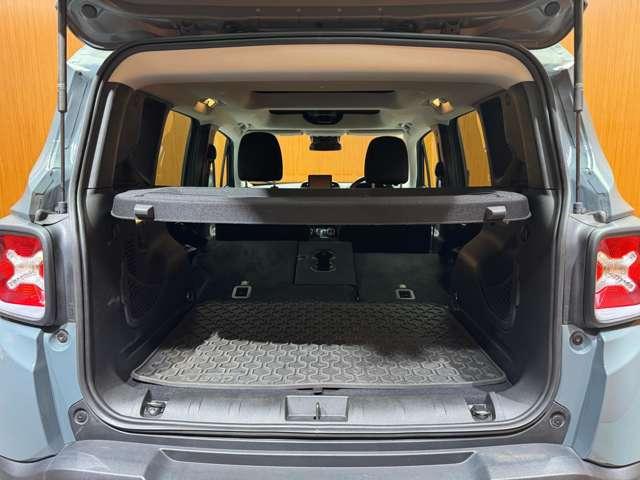 ジープ・レネゲード トレイルホーク　オープンエアルーフ　クルーズコントロール　ディスプレイオーディオ　Ｂｌｕｅｔｏｏｔｈ接続　バックカメラ　パーキングアシスト　車線逸脱防止　プッシュスタート　ＨＩＤヘッドライト　純正ＡＷ　ＥＴＣ（43枚目）