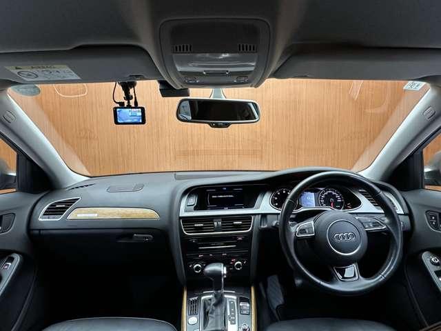 Ａ４オールロードクワトロ ベースグレード　黒革シート　ナビ　ＴＶ　バックカメラ　Ｂｌｕｅｔｏｏｔｈ接続　電動シート　シートヒーター　パーキングアシスト　ＨＩＤヘッドライト　プッシュスタート　スマートキー　オートライト　ドラレコ　ＥＴＣ（4枚目）