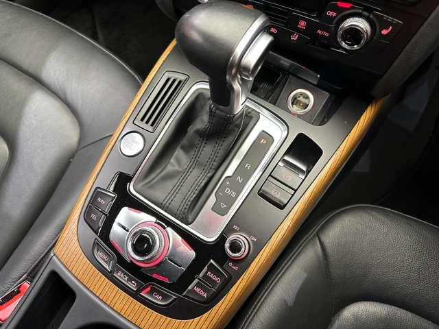 Ａ４オールロードクワトロ ベースグレード　黒革シート　ナビ　ＴＶ　バックカメラ　Ｂｌｕｅｔｏｏｔｈ接続　電動シート　シートヒーター　パーキングアシスト　ＨＩＤヘッドライト　プッシュスタート　スマートキー　オートライト　ドラレコ　ＥＴＣ（15枚目）