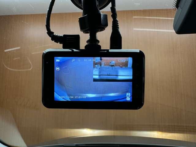 Ａ４オールロードクワトロ ベースグレード　黒革シート　ナビ　ＴＶ　バックカメラ　Ｂｌｕｅｔｏｏｔｈ接続　電動シート　シートヒーター　パーキングアシスト　ＨＩＤヘッドライト　プッシュスタート　スマートキー　オートライト　ドラレコ　ＥＴＣ（30枚目）