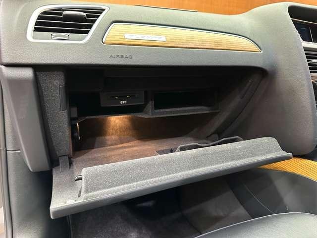 Ａ４オールロードクワトロ ベースグレード　黒革シート　ナビ　ＴＶ　バックカメラ　Ｂｌｕｅｔｏｏｔｈ接続　電動シート　シートヒーター　パーキングアシスト　ＨＩＤヘッドライト　プッシュスタート　スマートキー　オートライト　ドラレコ　ＥＴＣ（33枚目）