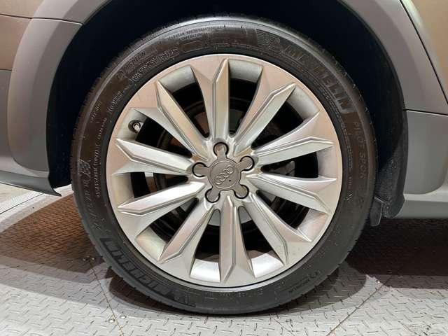 Ａ４オールロードクワトロ ベースグレード　黒革シート　ナビ　ＴＶ　バックカメラ　Ｂｌｕｅｔｏｏｔｈ接続　電動シート　シートヒーター　パーキングアシスト　ＨＩＤヘッドライト　プッシュスタート　スマートキー　オートライト　ドラレコ　ＥＴＣ（58枚目）