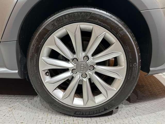 Ａ４オールロードクワトロ ベースグレード　黒革シート　ナビ　ＴＶ　バックカメラ　Ｂｌｕｅｔｏｏｔｈ接続　電動シート　シートヒーター　パーキングアシスト　ＨＩＤヘッドライト　プッシュスタート　スマートキー　オートライト　ドラレコ　ＥＴＣ（59枚目）