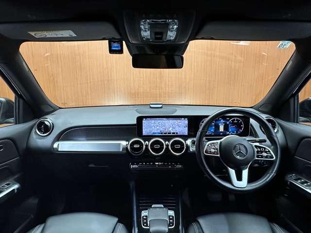 ＧＬＢ ＧＬＢ２００ｄ　ワンオーナーレザーＥＸＣ　パノラマＳＲ　アドバンスドＰＫＧ　純正ナビ　３６０°カメラ　ＡＣＣ　ＨＵＤ　シートヒーター　パワーシート　ＬＥＤヘッドライト　ハイビームアシスト　電動リアゲート　Ｐアシスト（4枚目）