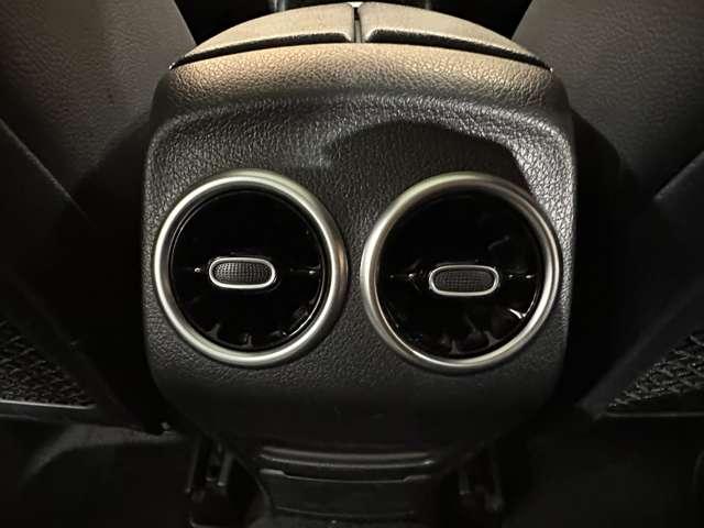 ＧＬＢ ＧＬＢ２００ｄ　ワンオーナーレザーＥＸＣ　パノラマＳＲ　アドバンスドＰＫＧ　純正ナビ　３６０°カメラ　ＡＣＣ　ＨＵＤ　シートヒーター　パワーシート　ＬＥＤヘッドライト　ハイビームアシスト　電動リアゲート　Ｐアシスト（39枚目）