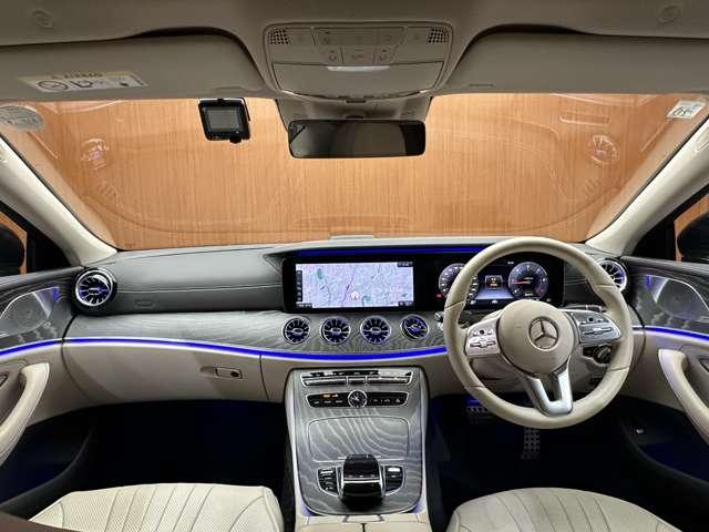 CLSクラス CLS220d スポーツ エクスクルーシブパッケージ 白革 ガラスSR HUD Burmester ACC ナビ TV 360° CarPlay Bluetooth接続 シートH ベンチレーション 電動トランク オートハイビーム RSP ドラレコ ETC(4枚目)