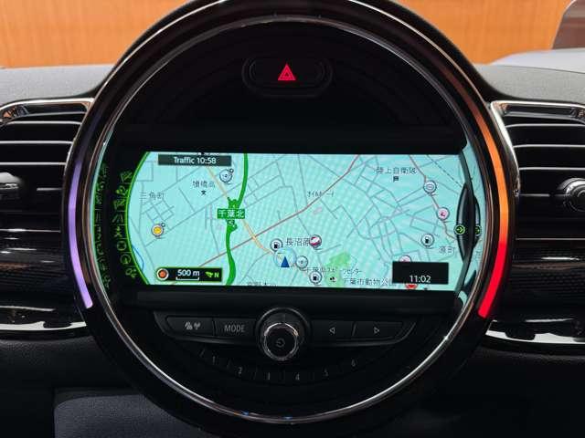 ＭＩＮＩ クーパーＤ　クラブマン　本革シート　シートヒーター　パワーシート　ＨＵＤ　純正ナビ　バックカメラ　クルーズコントロール　ＬＥＤヘッドライト　オートライト　ＥＴＣ　純正１７インチＡＷ　横滑り防止機能　アイドリングストップ（9枚目）