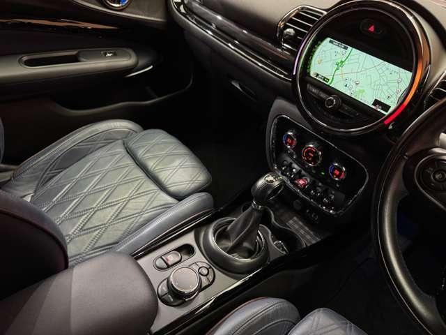ＭＩＮＩ クーパーＤ　クラブマン　本革シート　シートヒーター　パワーシート　ＨＵＤ　純正ナビ　バックカメラ　クルーズコントロール　ＬＥＤヘッドライト　オートライト　ＥＴＣ　純正１７インチＡＷ　横滑り防止機能　アイドリングストップ（13枚目）