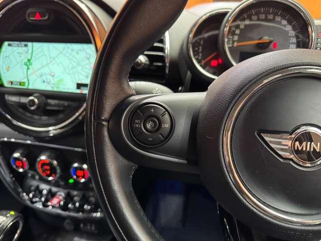 ＭＩＮＩ クーパーＤ　クラブマン　本革シート　シートヒーター　パワーシート　ＨＵＤ　純正ナビ　バックカメラ　クルーズコントロール　ＬＥＤヘッドライト　オートライト　ＥＴＣ　純正１７インチＡＷ　横滑り防止機能　アイドリングストップ（22枚目）