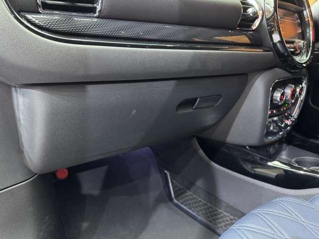 ＭＩＮＩ クーパーＤ　クラブマン　本革シート　シートヒーター　パワーシート　ＨＵＤ　純正ナビ　バックカメラ　クルーズコントロール　ＬＥＤヘッドライト　オートライト　ＥＴＣ　純正１７インチＡＷ　横滑り防止機能　アイドリングストップ（31枚目）