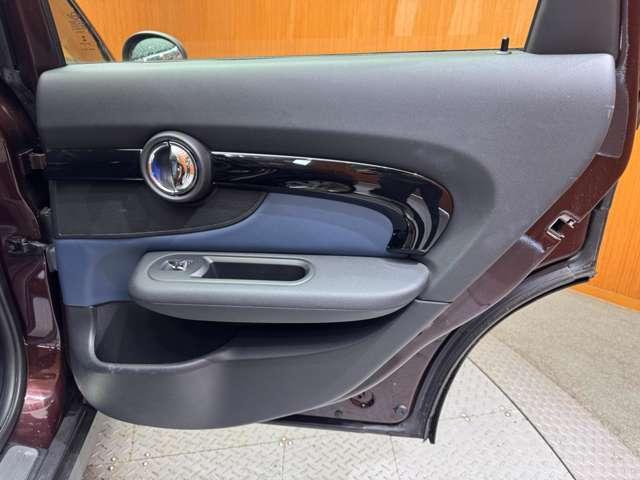 ＭＩＮＩ クーパーＤ　クラブマン　本革シート　シートヒーター　パワーシート　ＨＵＤ　純正ナビ　バックカメラ　クルーズコントロール　ＬＥＤヘッドライト　オートライト　ＥＴＣ　純正１７インチＡＷ　横滑り防止機能　アイドリングストップ（41枚目）