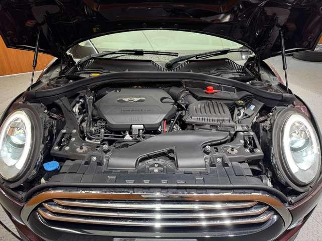 ＭＩＮＩ クーパーＤ　クラブマン　本革シート　シートヒーター　パワーシート　ＨＵＤ　純正ナビ　バックカメラ　クルーズコントロール　ＬＥＤヘッドライト　オートライト　ＥＴＣ　純正１７インチＡＷ　横滑り防止機能　アイドリングストップ（62枚目）