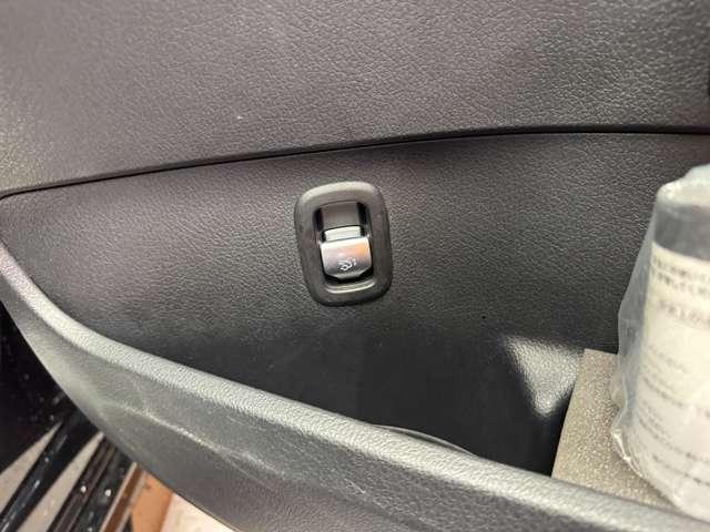 Cクラス C220dアバンギャルド AMGライン リアアクスルステアリング ベーシックPKG 純正ナビ 360°カメラ ハーフレザーシート パワーシート シートヒーター パワートランク キーレスゴー C43用19インチAW ワイヤレスチャージング(31枚目)