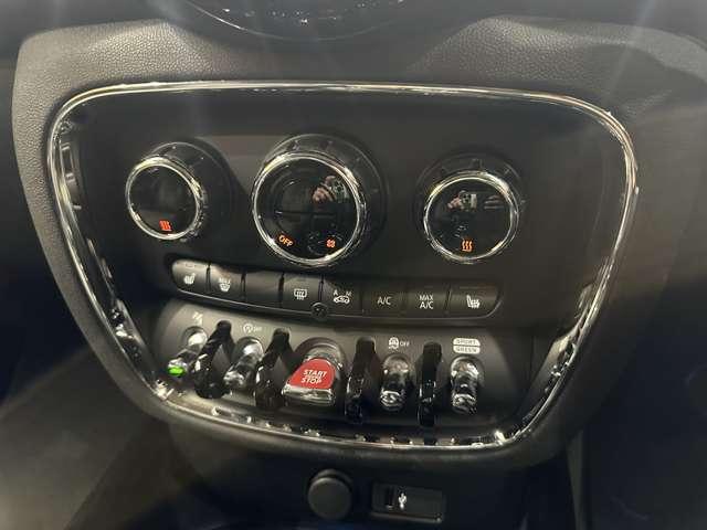 ＭＩＮＩ クーパーＤ　クラブマン　クラシックトリム　ＡＣＣ　半革　ナビ　Ｂカメラ　ＣａｒＰｌａｙ　Ｂｌｕｅｔｏｏｔｈ接続　ＰＤＣ　シートヒーター　ワイヤレスチャージ　ＬＥＤヘッドライト　衝突軽減Ｂ　純正ドラレコ　１オーナー（14枚目）