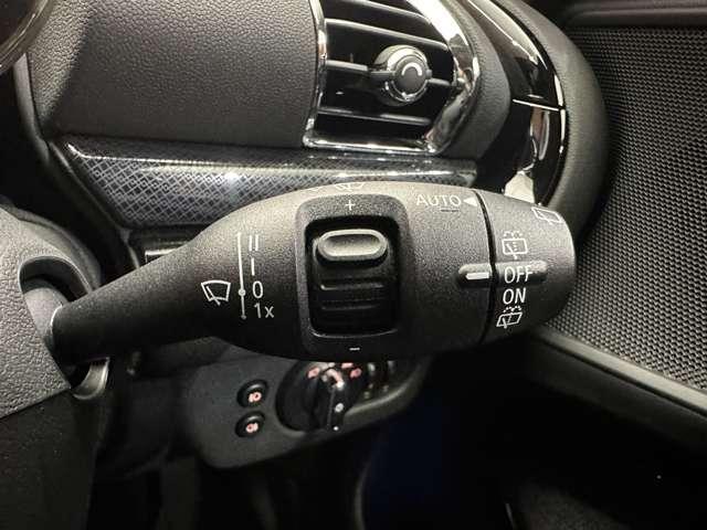 ＭＩＮＩ クーパーＤ　クラブマン　クラシックトリム　ＡＣＣ　半革　ナビ　Ｂカメラ　ＣａｒＰｌａｙ　Ｂｌｕｅｔｏｏｔｈ接続　ＰＤＣ　シートヒーター　ワイヤレスチャージ　ＬＥＤヘッドライト　衝突軽減Ｂ　純正ドラレコ　１オーナー（23枚目）
