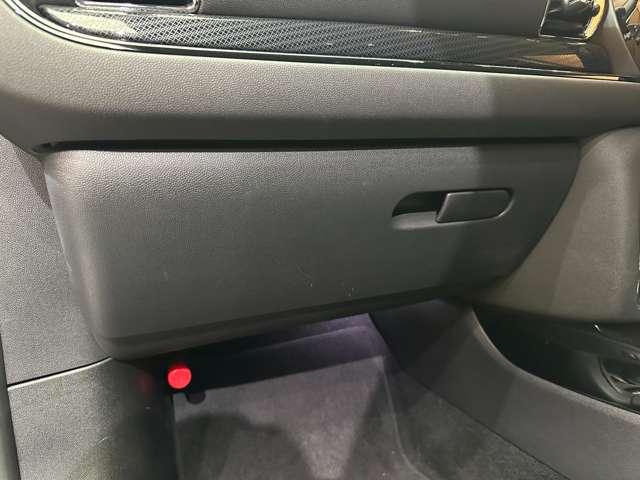 ＭＩＮＩ クーパーＤ　クラブマン　クラシックトリム　ＡＣＣ　半革　ナビ　Ｂカメラ　ＣａｒＰｌａｙ　Ｂｌｕｅｔｏｏｔｈ接続　ＰＤＣ　シートヒーター　ワイヤレスチャージ　ＬＥＤヘッドライト　衝突軽減Ｂ　純正ドラレコ　１オーナー（31枚目）
