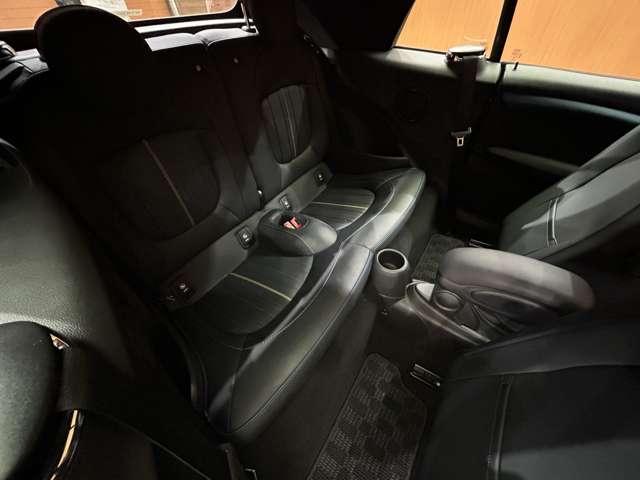 ＭＩＮＩ クーパー　コンバーチブル　サイドウォークエディション　限定車　革シート　クルーズコントロール　シートヒーター　ナビ　Ｂカメラ　Ｂｌｕｅｔｏｏｔｈ接続　ＰＤＣ　ＬＥＤヘッドライト　コンフォートアクセス　インテリジェントセーフティ　ドラレコ　ミラー内蔵ＥＴＣ（8枚目）
