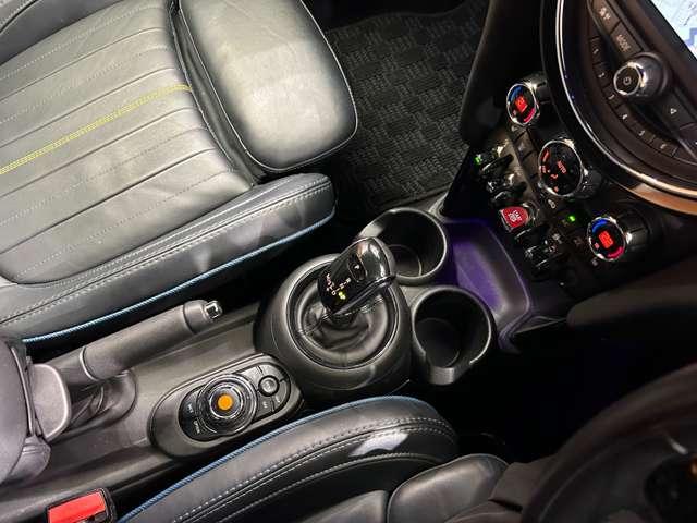 ＭＩＮＩ クーパー　コンバーチブル　サイドウォークエディション　限定車　革シート　クルーズコントロール　シートヒーター　ナビ　Ｂカメラ　Ｂｌｕｅｔｏｏｔｈ接続　ＰＤＣ　ＬＥＤヘッドライト　コンフォートアクセス　インテリジェントセーフティ　ドラレコ　ミラー内蔵ＥＴＣ（14枚目）