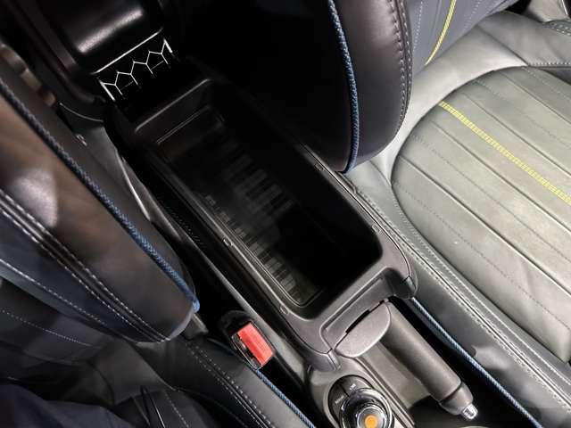 ＭＩＮＩ クーパー　コンバーチブル　サイドウォークエディション　限定車　革シート　クルーズコントロール　シートヒーター　ナビ　Ｂカメラ　Ｂｌｕｅｔｏｏｔｈ接続　ＰＤＣ　ＬＥＤヘッドライト　コンフォートアクセス　インテリジェントセーフティ　ドラレコ　ミラー内蔵ＥＴＣ（16枚目）