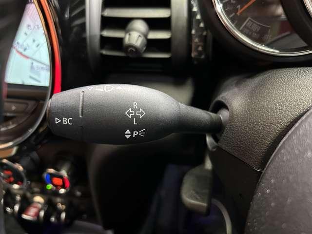 ＭＩＮＩ クーパー　コンバーチブル　サイドウォークエディション　限定車　革シート　クルーズコントロール　シートヒーター　ナビ　Ｂカメラ　Ｂｌｕｅｔｏｏｔｈ接続　ＰＤＣ　ＬＥＤヘッドライト　コンフォートアクセス　インテリジェントセーフティ　ドラレコ　ミラー内蔵ＥＴＣ（22枚目）
