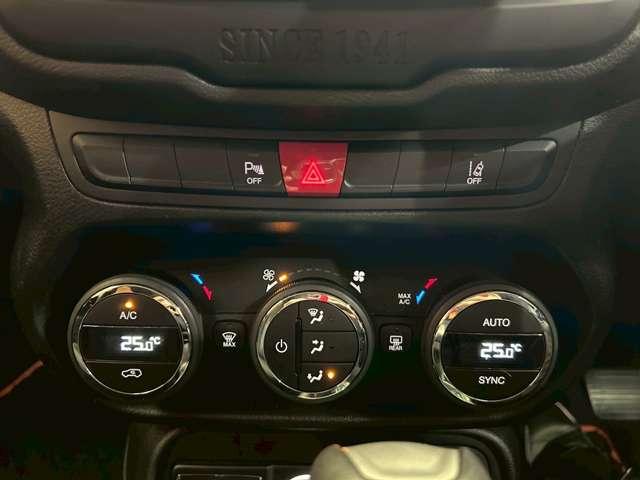 ジープ・レネゲード ロンジチュード　ビーツオーディオ　クルーズコントロール　レーンキープアシスト　ＫＥＮＷＯＯＤナビ　フルセグＴＶ　バックカメラ　Ｂｌｕｅｔｏｏｔｈ　純正アルミホイール　ＥＴＣ（13枚目）